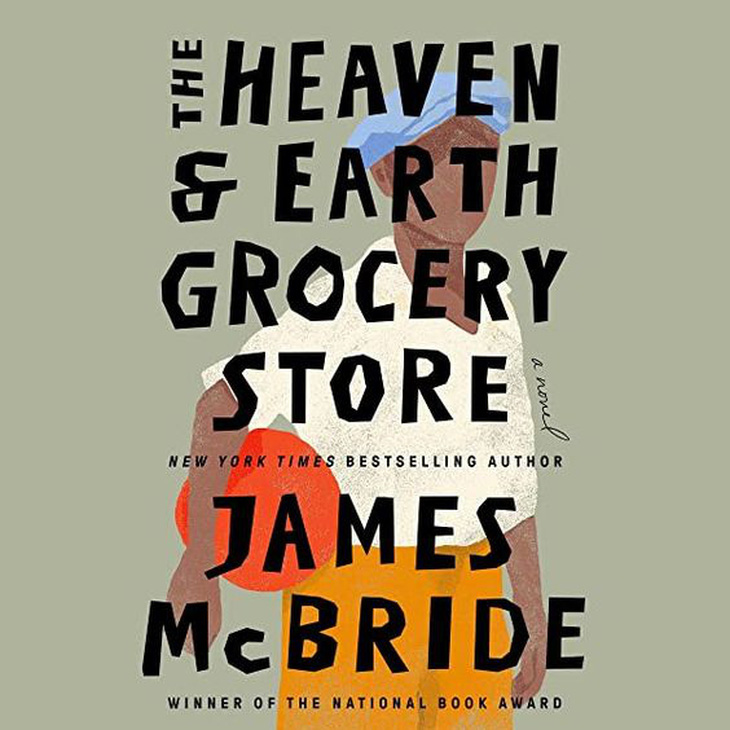 Tác giả quyển The Heaven & Earth Grocery Store là James McBride, nhà văn từng chiến thắng Giải thưởng Sách quốc gia Mỹ. Tác phẩm là câu chuyện theo chân một nhóm người khi họ đang cùng nhau cứu một cậu bé da đen bị điếc tên Dodo khỏi những thể chế bất công ở Mỹ vào những năm 1930.