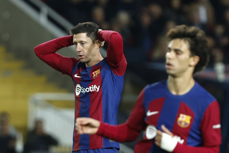 Barca có nguy cơ bị cấm tham dự Champions Legue mùa tới - Ảnh: REUTERS