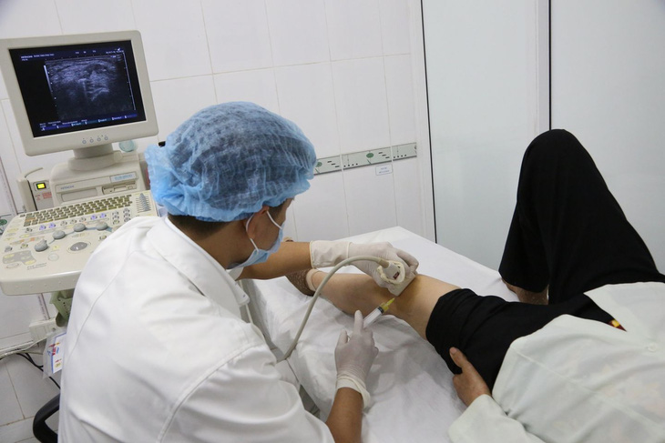 Điều trị đau xương khớp cho bệnh nhân tại Bệnh viện Đa khoa Phú Thọ