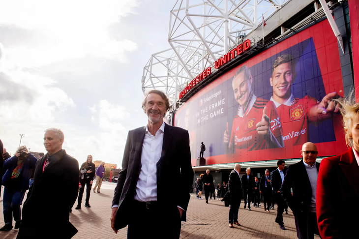 Tỉ phú Jim Ratcliffe đã mua thành công 25% cổ phần của Man United - Ảnh: PA