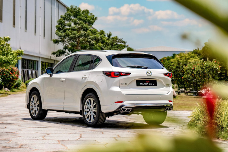 Loạt SUV mới, giá dưới 1 tỉ đồng ra mắt Việt Nam năm 2023: Mazda CX-5 nổi bật nhất- Ảnh 2.