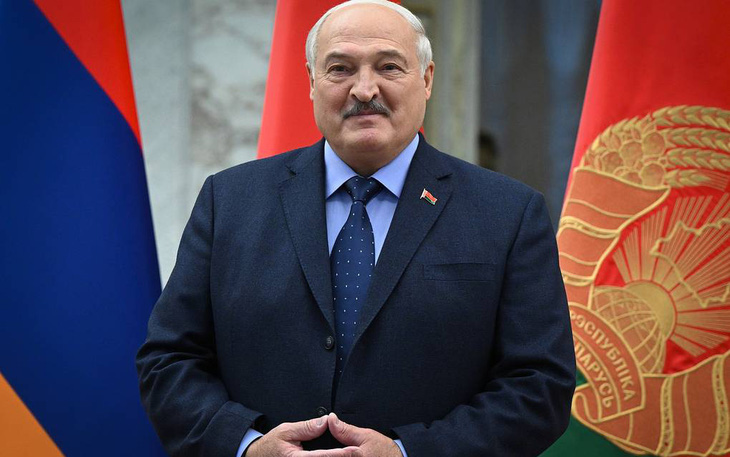 Ông Lukashenko khoe: Vũ khí hạt nhân Nga chuyển cho Belarus 