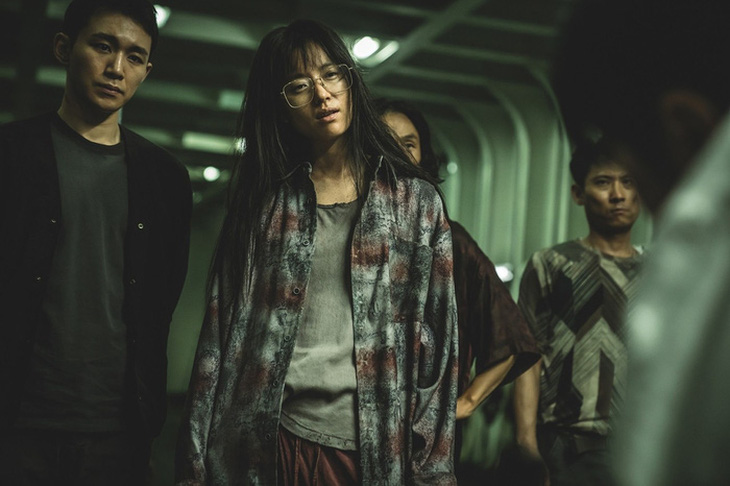 Vai diễn gai góc của Han Hyo Joo trong Solo War 2