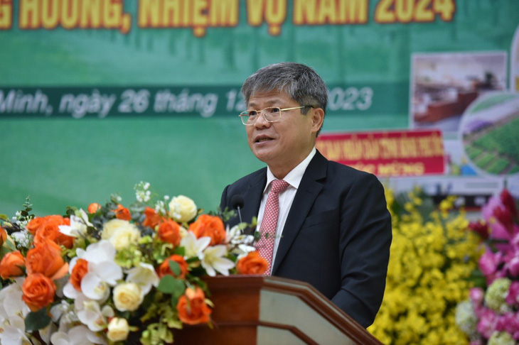 Ông Trần Công Kha - bí thư Đảng ủy, chủ tịch HĐQT VRG - phát biểu tại hội nghị
