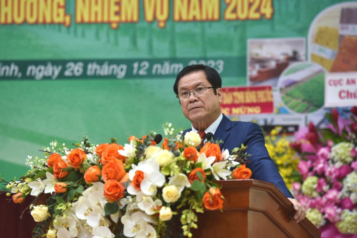 Ông Lê Thanh Hưng, tổng giám đốc VRG, báo cáo tại hội nghị
