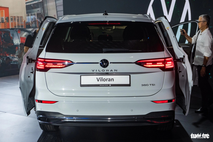 Volkswagen Viloran ra mắt Việt Nam: MPV tầm giá 2 tỉ đồng cho thương gia- Ảnh 14.