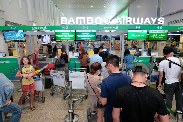 Bamboo Airways đồng ý dừng hợp tác với đơn vị dịch vụ mặt đất SAGS tại Tân Sơn Nhất và Đà Nẵng - Ảnh: QUANG ĐỊNH