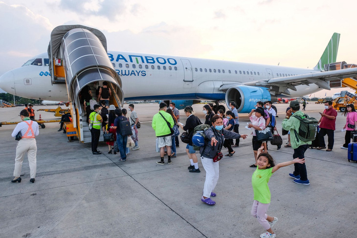 Các chuyến bay của Bamboo Airways sẽ do đơn vị mặt đất của Hãng Pacific Airlines phục vụ - Ảnh: QUANG ĐỊNH