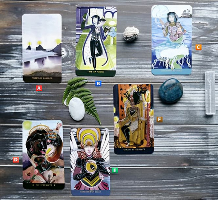 Tarot: Người mà bạn nhớ nhung đang nghĩ gì về bạn?- Ảnh 1.