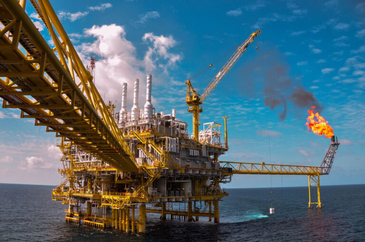 Saudi Arabia sẽ mở rộng các mỏ dầu của mình bất chấp thị trường không thuận lợi - Ảnh: AVELXO