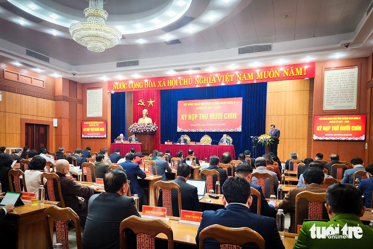 Kỳ họp thứ 19 Hội đồng nhân dân tỉnh Quảng Nam ngày 29-12 - Ảnh: N.C. 