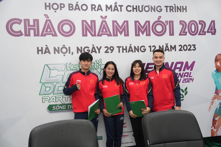 Toàn bộ vận động viên tổ chạy dài của đội tuyển điền kinh Việt Nam đã đăng ký tham dự Giải bán marathon quốc tế Việt Nam 2024 - Ảnh: VIHM2024