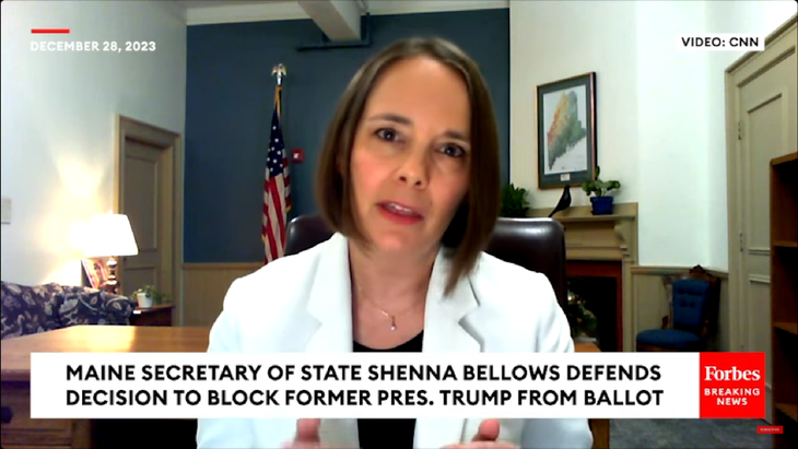 Ảnh chụp màn hình video bà Shenna Bellows bảo vệ quyết định cấm ông Trump có tên trong phiếu bầu tổng thống của bang Maine