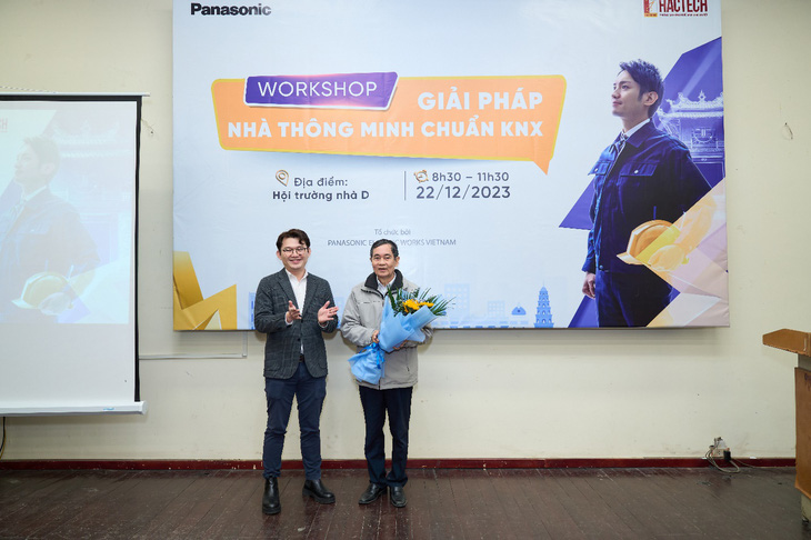 Một năm đóng góp phát triển giáo dục của Panasonic Electric Works- Ảnh 2.