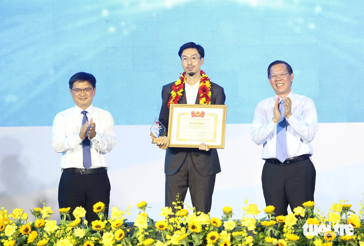 Nguyễn Đức Cường - ca sĩ Đen Vâu là một trong 10 cá nhân được trao giải thưởng Tình nguyện quốc gia năm nay - Ảnh: CÔNG TRIỆU