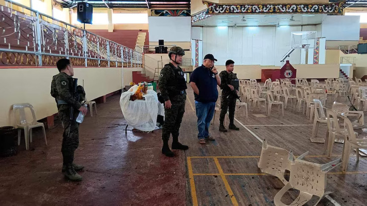 Giới chức Philippines nghi vụ đánh bom sáng 3-12 do nhóm Hồi giáo Dawlah Islamiya-Maute trả đũa - Ảnh: ABC NEWS