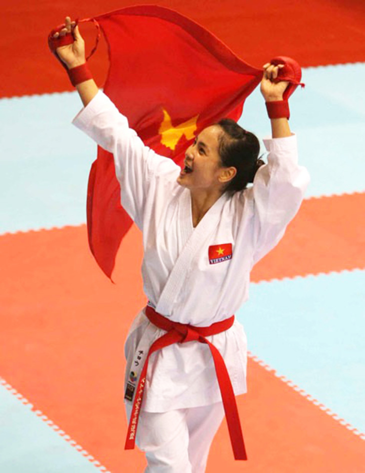 Bùi Thị Triều trong một lần đăng quang tại đấu trường quốc tế
