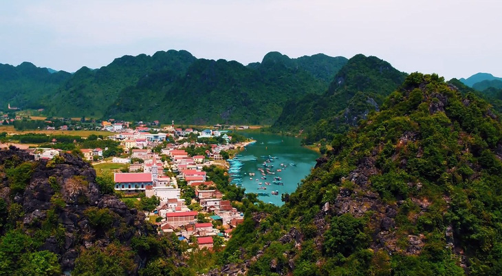 Khu du lịch Phong Nha là một trong những nơi giúp ngành du lịch Quảng Bình  đón 4,5 triệu lượt khách trong năm 2023 - Ảnh: L.T