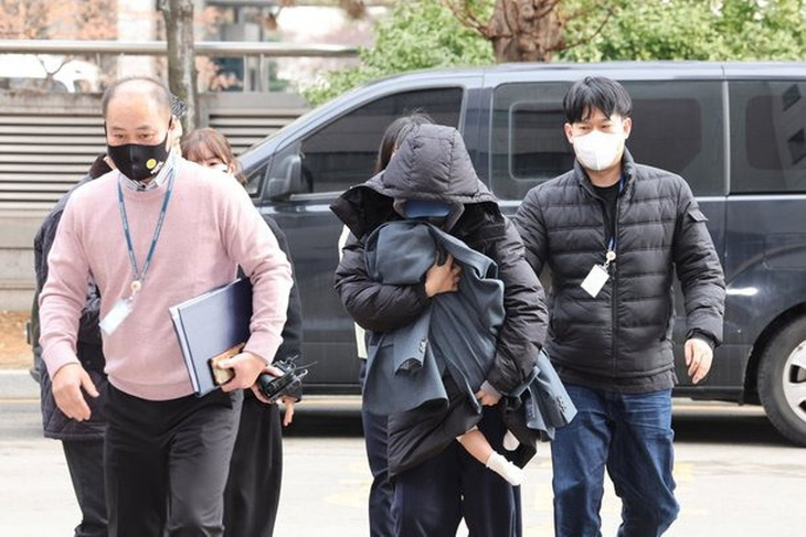 Người phụ nữ đã bị Tòa án quận Incheon ban hành lệnh bắt giữ vì lo ngại bỏ trốn hoặc tiêu hủy bằng chứng trong vụ Lee Sun Kyun - Ảnh: News1