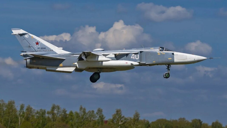Tiêm kích Su-24 của Nga - Ảnh: defence-blog.com
