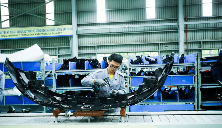 Dây chuyền sản xuất ô tô tại Nhà máy THACO Trường Hải, huyện Núi Thành, tỉnh Quảng Nam - Ảnh: TẤN LỰC