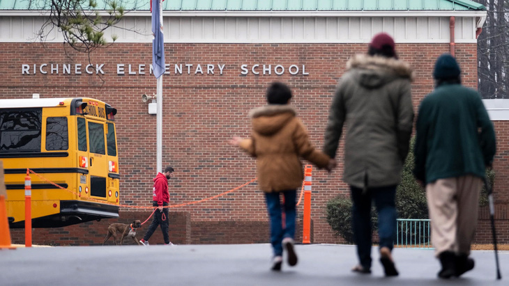 Trường học ở Newport News, Virginia (Mỹ), nơi một giáo viên bị một học sinh 6 tuổi mang súng từ nhà vào trường gây thương tích. Các vụ bạo lực với giáo viên được ghi nhận gia tăng sau dịch COVID-19 - Ảnh: AP
