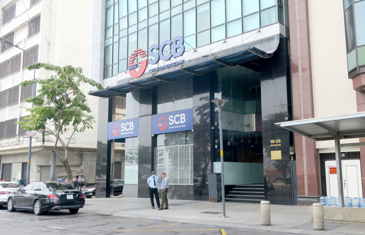 Ngân hàng SCB trên đường Nguyễn Huệ - Ảnh: T.T.D