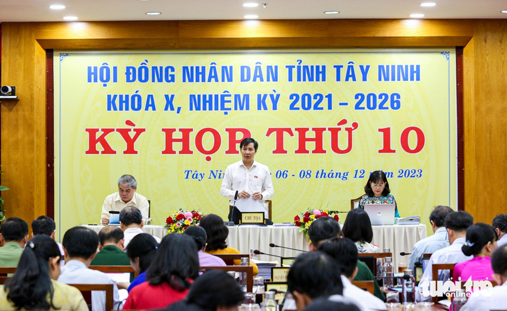 Bí thư Tỉnh ủy - Chủ tịch HĐND tỉnh Tây Ninh Nguyễn Thành Tâm phát biểu tại kỳ họp HĐND khóa X, ngày 7-12 - Ảnh: GIAI THỤY