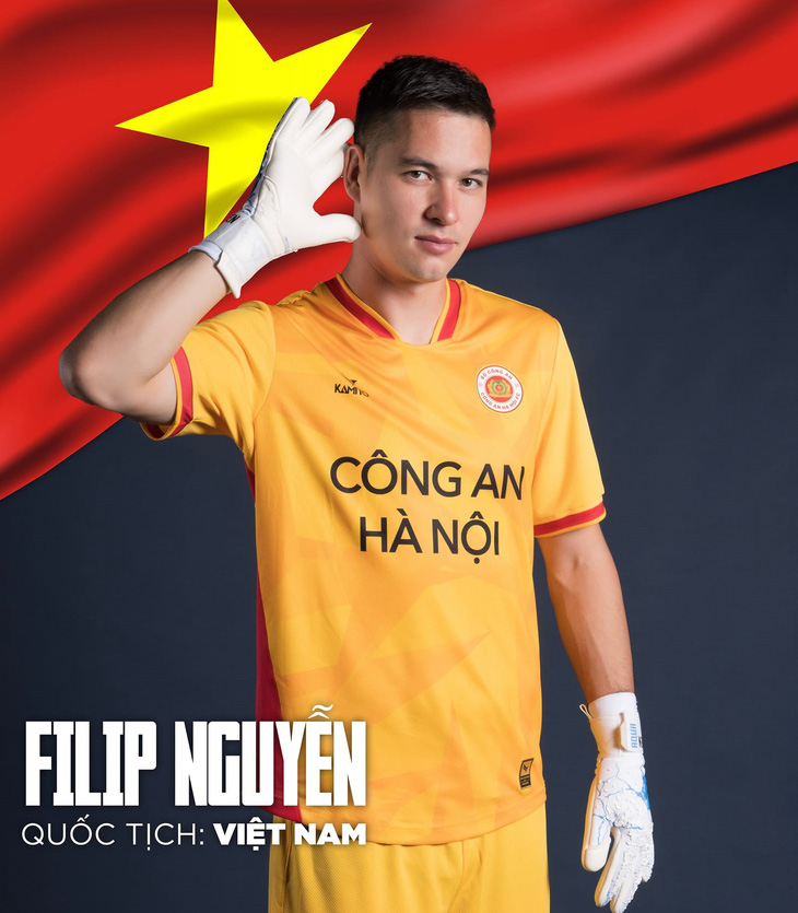 Thủ môn Filip Nguyễn đã có quốc tịch Việt Nam - Ảnh: CAHN