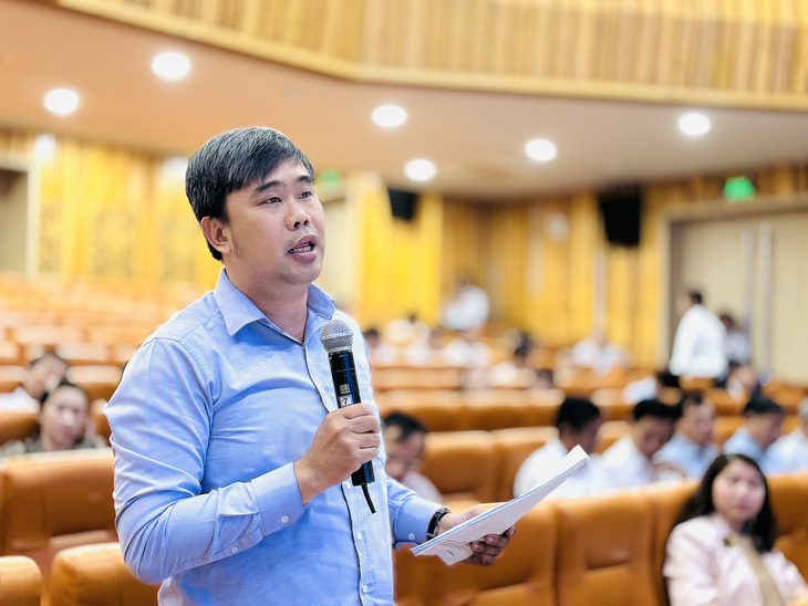 TS Dương Tôn Thái Dương, phó trưởng ban phụ trách Ban đào tạo, Đại học Quốc gia TP.HCM, phát biểu tại tọa đàm - Ảnh: M.G.