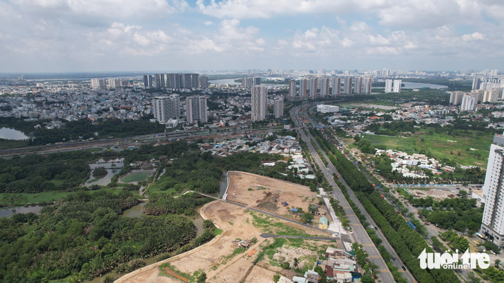 Dự án Eaton Park của Gamuda Land nằm ở đường Mai Chí Thọ, giúp tăng thêm nguồn cung căn hộ cho khu vực phía đông TP.HCM - Ảnh: NGỌC HIỂN