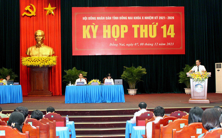 HĐND tỉnh Đồng Nai lấy phiếu tín nhiệm đối với 23 người. Kết quả, ông Thái Bảo, chủ tịch HĐND, dẫn đầu với số phiếu tín nhiệm cao với tỉ lệ 95,71% - Ảnh: H.M.