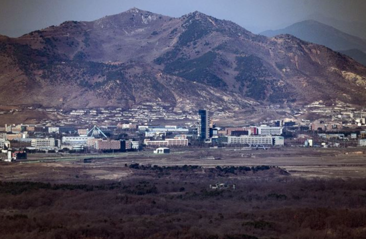 Khu công nghiệp liên Triều Kaesong tại thành phố biên giới Kaesong, Triều Tiên tháng 3-2023 - Ảnh: YONHAP