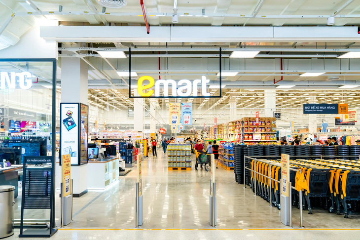 Khách hàng được tận hưởng trải nghiệm mua sắm tối ưu với các chương trình khuyến mãi độc nhất tại các cửa hàng và đại siêu thị Emart.
