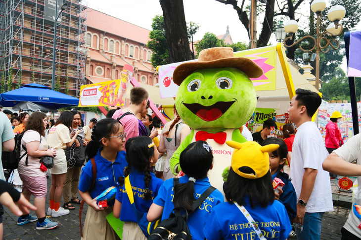 Công chúng đến với Saigon Urban Street Fest ngày đầu tiên, 8-12