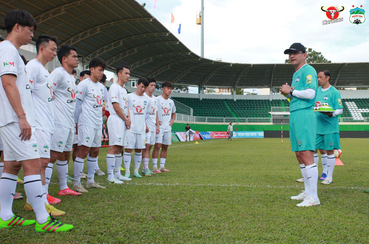 Nhà tài trợ của Hoàng Anh Gia Lai tỏ thiện chí để CLB có thể dự V-League - Ảnh 2.