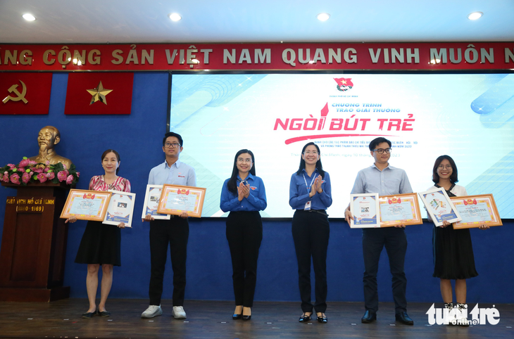 32 tác phẩm đoạt giải thưởng Ngòi bút trẻ 2022 - Ảnh 1.