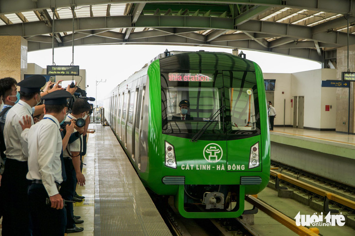 Metro Cát Linh - Hà Đông gặp sự cố, mất 1 tiếng để khắc phục - Ảnh 1.