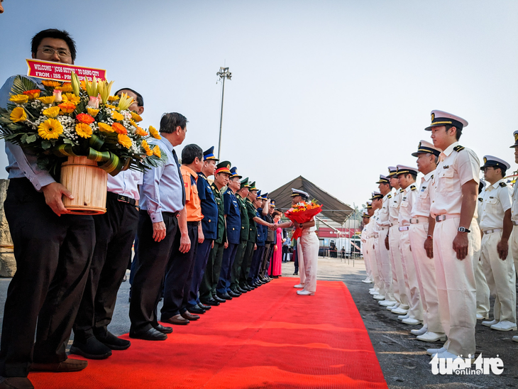 Tàu tuần tra Settsu của Nhật thăm Đà Nẵng, diễn tập cứu hộ chung - Ảnh 1.