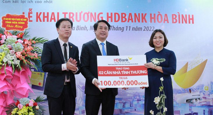 HDBank Hòa Bình khai trương tháng 11-2022, mang đến một sự lựa chọn mới cho người dân - Ảnh: HDB