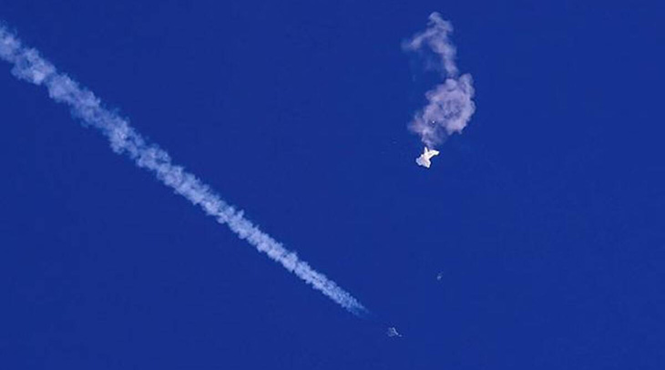 Mỹ bác bỏ cáo buộc đưa khinh khí cầu do thám Trung Quốc - Ảnh 1.