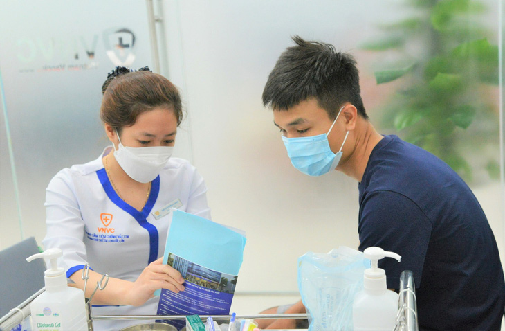 Vắc xin ngừa 6 type gây ung thư cổ tử cung có đầy đủ tại Việt Nam - Ảnh 2.