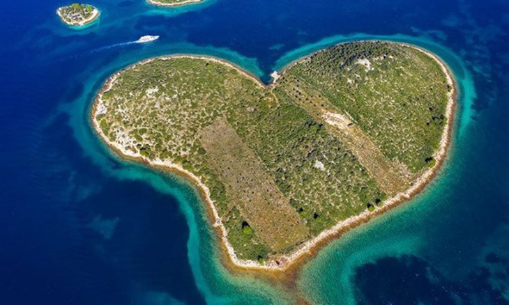 Cơ hội hiếm có sở hữu một phần 'đảo Tình yêu' ở Croatia