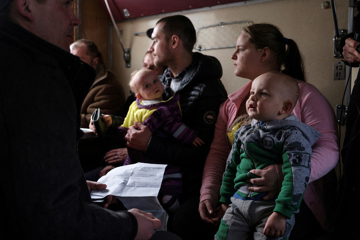 Nga lên tiếng vụ giữ 6.000 trẻ em Ukraine để cải tạo - Ảnh 1.