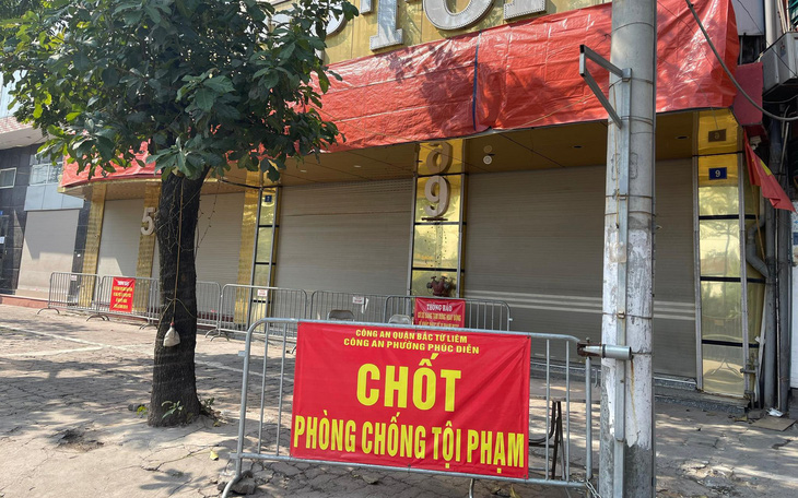 Nhiều quán karaoke ở Hà Nội đã nghiệm thu đủ vẫn bị bắt đóng cửa