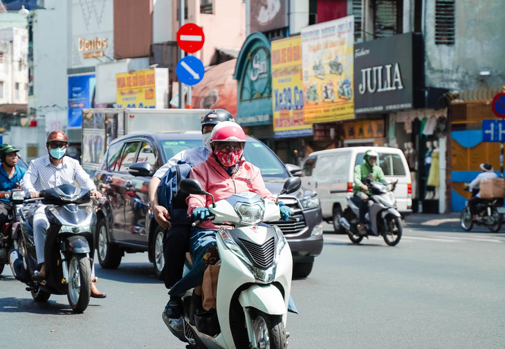 Nam Bộ vẫn duy trì thời tiết nắng, nhiều thời điểm nắng nóng - Ảnh: THANH HIỆP