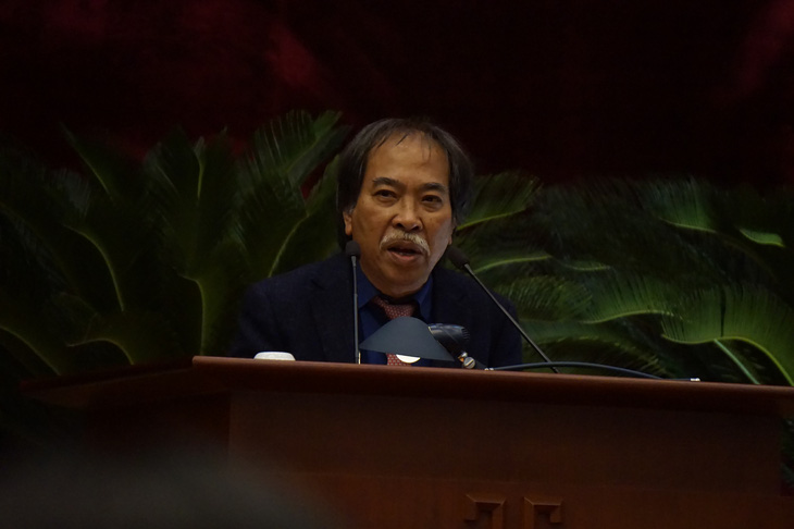 Ông Nguyễn Quang Thiều nói văn nghệ sĩ cần sự đầu tư lớn nhất từ Đảng, Nhà nước là đầu tư niềm tin - Ảnh: T.ĐIỂU