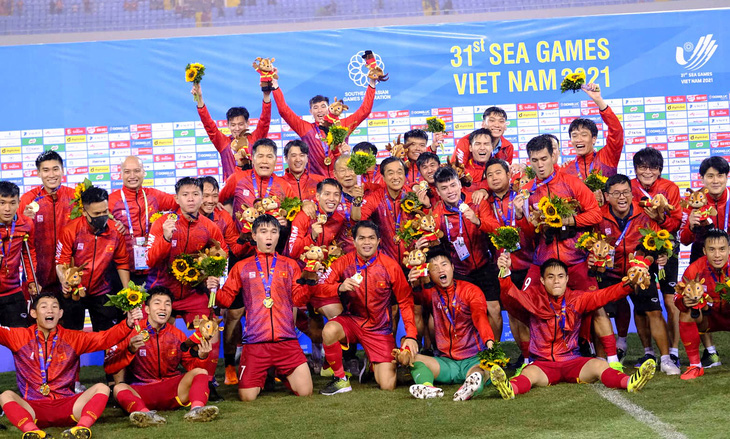 Bóng đá Việt Nam ở SEA Games 32: Mục tiêu bảo vệ 2 huy chương vàng - Ảnh 1.
