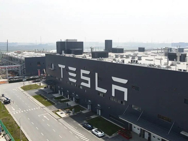 Thành công rực rỡ nhờ hạ giá xe, Tesla tăng giá trở lại sau đúng một tháng - Ảnh 1.