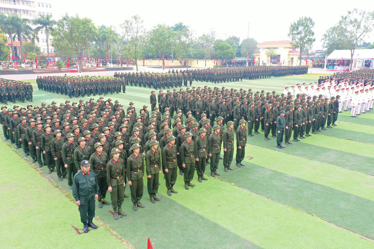 Các tân binh sẽ được huấn luyện trong thời gian ba tháng sau đó sẽ về các đơn vị nhận nhiệm vụ - Ảnh: HOÀI NAM